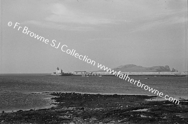 HOWTH HARBOUR LOW TIDE IRELAND'S EYE